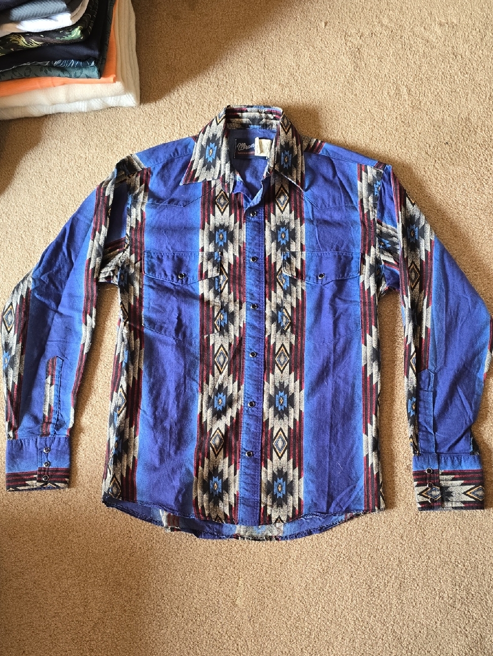 Wrangler Blue Aztec-Pattern Long Sleeve Button-Down Shirt
